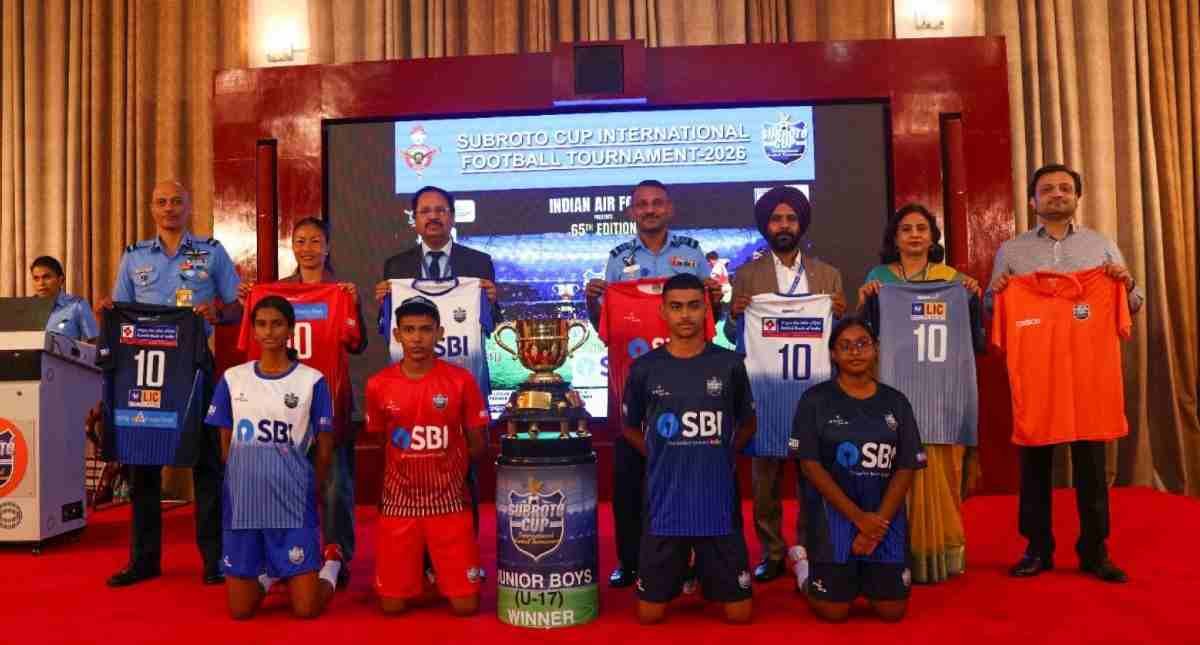 नवी दिल्लीत ६५ व्या 'सुब्रतो कप आंतरराष्ट्रीय फुटबॉल स्पर्धेची (Subroto Cup International Football Tournament)' सुरुवात