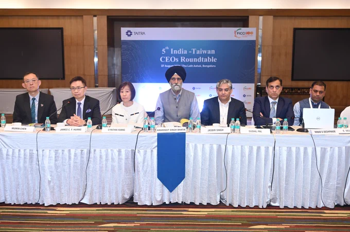 FICCI आणि CNFI यांच्यामार्फत बेंगळुरू, कर्नाटक येथे १० व्या तैवान-भारत औद्योगिक सहकार्य शिखर परिषदेचे संयुक्त आयोजन