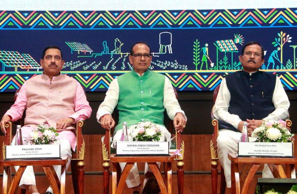 केंद्रीय मंत्री शिवराज सिंह चौहान आणि प्रल्हाद जोशी यांच्या हस्ते नवी दिल्लीत ७ व्या 'ॲग्रीव्होल्टेइक वर्ल्ड कॉन्फरन्स'चे उद्घाटन