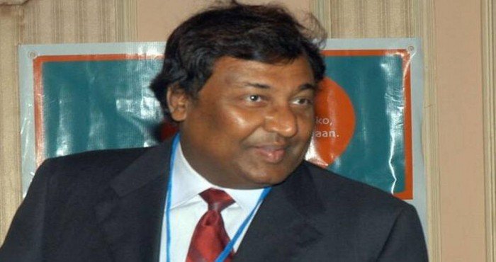 नीरज बजाज यांची बजाज ऑटो (Bajaj Auto) च्या चेअरमन पदावर नियुक्ती