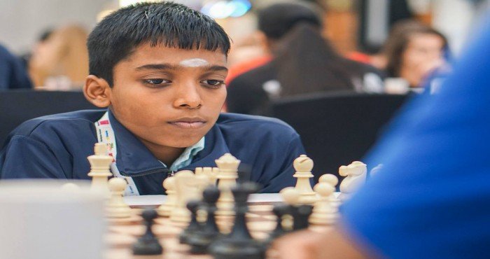 डी. गुकेशने जिंकले 'जिल्फँड चॅलेंज बुद्धीबळ पदक'