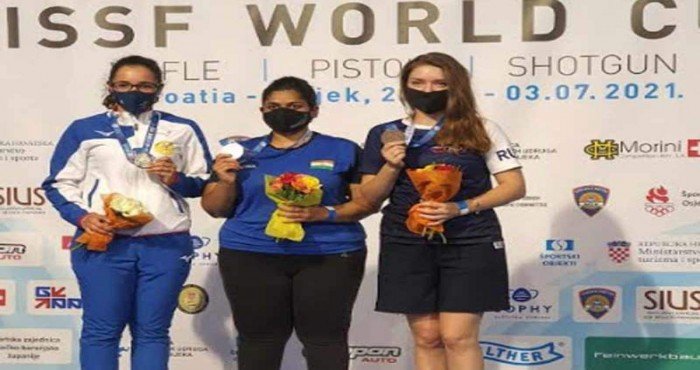 ISSF नेमबाजी विश्वचषकात भारतीय नेमबाज राही सरनोबतने घेतला सुवर्णपदकाचा वेध