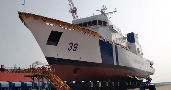 भारतीय तटरक्षक दलामार्फत ७ व्या ऑफशोअर गस्त जहाज ‘विग्रह’ चे अनावरण