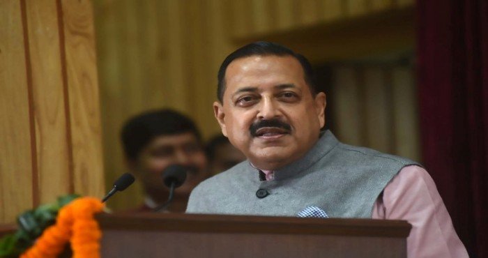 डॉ. जितेंद्र सिंग यांच्यामार्फत भारतातील पहिल्या 'IndiGau' नावाच्या गुरांसाठीच्या जीनोमिक चिपचे अनावरण
