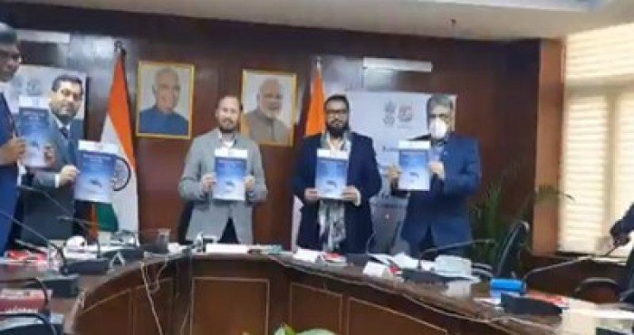 केंद्रीय पर्यावरण मंत्री प्रकाश जावडेकर यांच्यामार्फत 'राष्ट्रीय समुद्री कासव कृती योजना' जाहीर