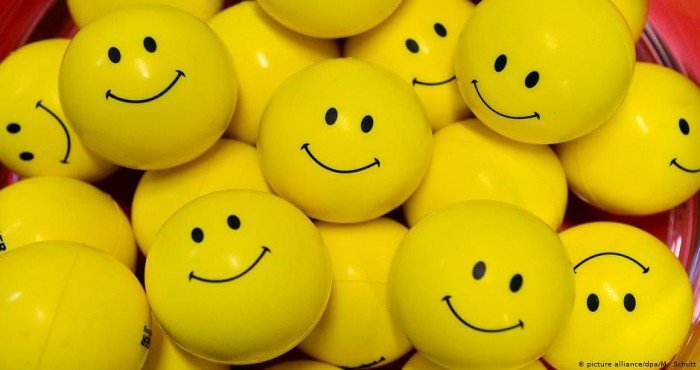'जागतिक आनंदी अहवाल (World Happiness Report)' २०२१ मध्ये भारत १३९ व्या क्रमांकावर विराजमान