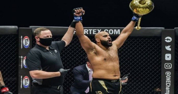 MMA विजेतेपद मिळविणारा अर्जन भुल्लर ठरला भारतीय वंशाचा पहिला कुस्तीपटू