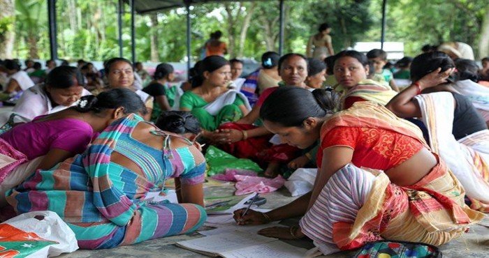 गृहनिर्माण आणि नागरी व्यवहार मंत्रालयामार्फत शहरी स्वयंसहाय्यता गट उत्पादनांसाठी 'सोनचिरैया' ब्रँड आणि लोगोचे अनावरण