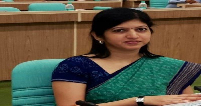 उषा पाध्ये बनल्या नागरी उड्डयन सुरक्षा ब्युरोच्या पहिल्या महिला महासंचालिका