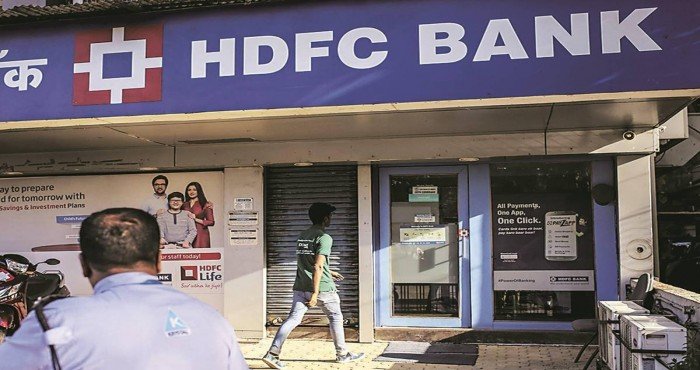 HDFC बँकेमार्फत 'दुकानदार ओव्हरड्राफ्ट योजनेचे' अनावरण